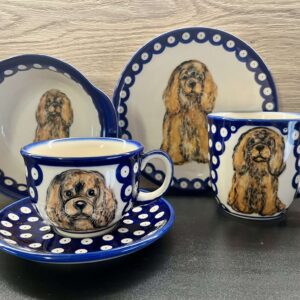 Talerz deserowy z psem Cavalier King Charles Spaniel ceramika Bolesławiec