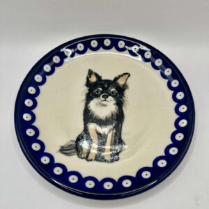 Talerz Bolesławiec z Chihuahua – ręcznie malowana ceramika 18,5 cm