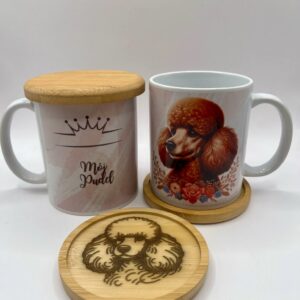 Kubek ceramiczny z Pudlem 330 ml z bambusową podkładką 