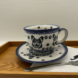 Filiżanka ze spodkiem z Corgi – 250 ml | Premium Line
