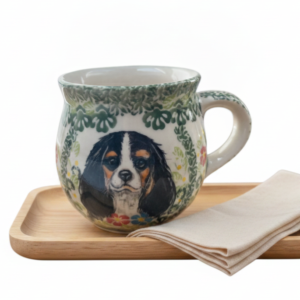 Kubek Bolesławiec 350 ml Cavalier King Charles Spaniel tricolor – ręcznie malowana – Art Line